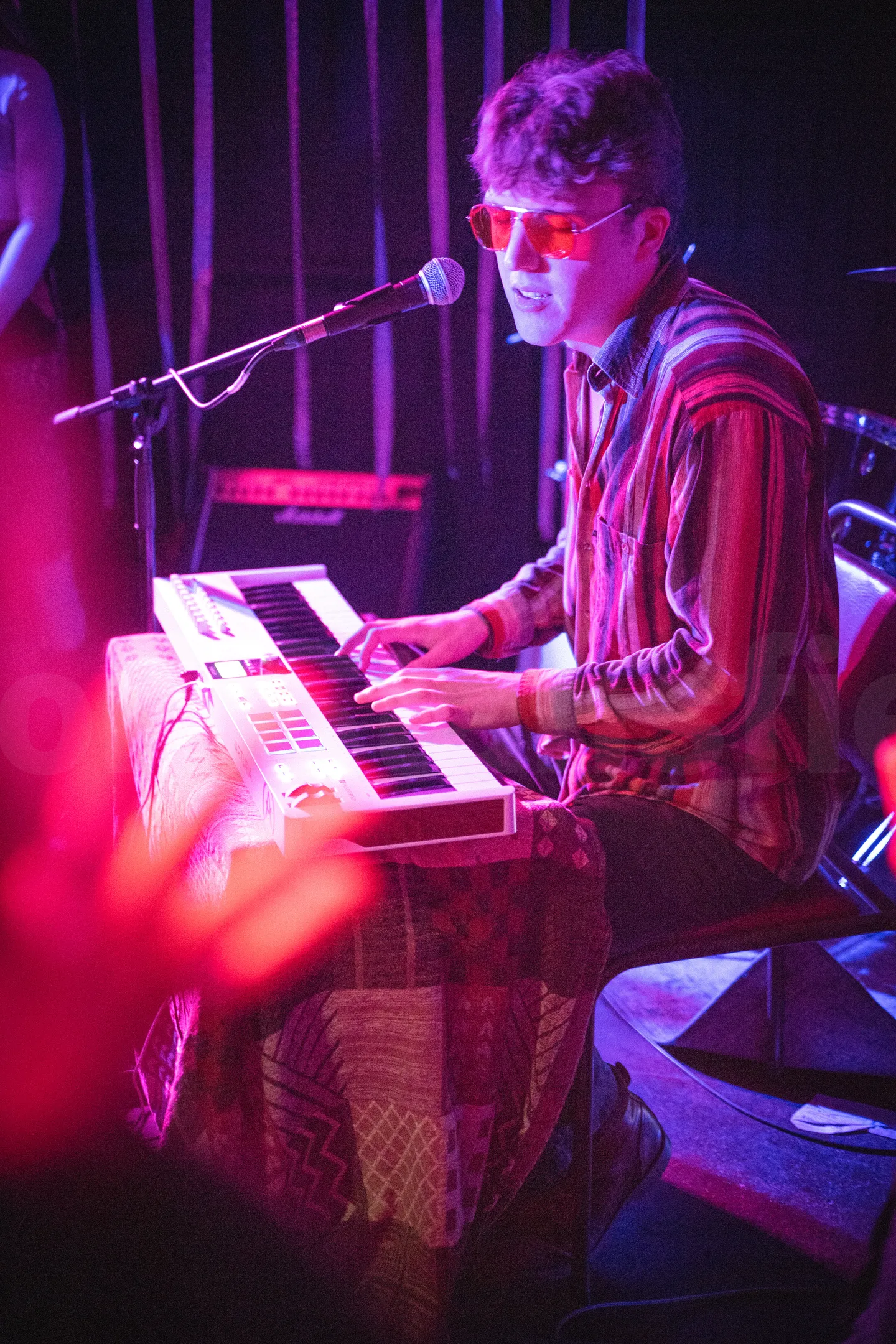 A photo of Frankie Jones and the band playing